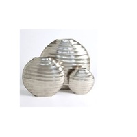 Vase en métal géométrique créatif, rouge émaillé, style minimaliste, en forme de boules empilées, sculpture abstraite pour la décoration intérieure du salon