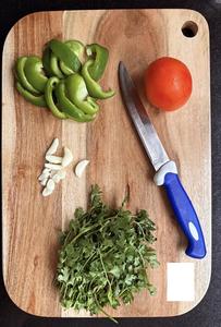 Planche à découper en bois de qualité professionnelle pour découpe intensive, avec une conception épaisse et des performances durables - Product Image 6