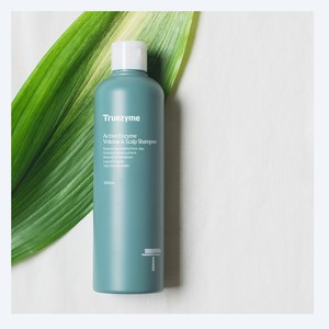 Shampooing anti-chute Truezyme Active Enzyme Volume And Scalp Shampoo 300ml, shampooing colorant épaississant et volumisant pour cheveux. - Product Image 2