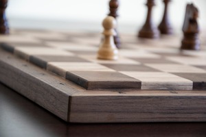 Jeu d'échecs en bois de luxe, échiquier en bois personnalisé de haute qualité, jeux d'échecs standard, ensemble de décoration de table, échiquier sculpté de style antique - Product Image 2