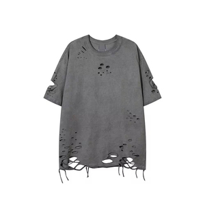 Camiseta de algodón gris oversize para hombre, manga corta, cuello redondo, estilo urbano desgastado, jersey sólido de punto, largo extendido - Product Image 1