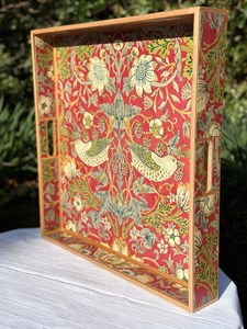 Plateau de service en émail à motif unique, inspiré de la culture indienne du Rajasthan, grand plateau pour collations, disponible à l'international à prix ciblé - Product Image 3