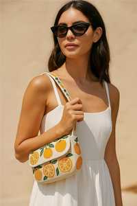 Sac à bandoulière perlé orange, sac à main à motif orange, sac à main perlé aux couleurs des agrumes, sac orange fait main, sac à main aux fruits tropicaux, sac artisanal orange - Product Image 3