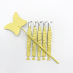 Pinzas de pestañas de acero inoxidable con fondo de corazón de punto plateado con recubrimiento de polvo amarillo de alta calidad, pinzas de espejo probadas a mano - Product Image 5