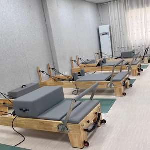 Equipo de estudio ligero de alta calidad, camas de Fitness de gimnasio de madera de roble, máquina comercial ancha Vertical, cama reformadora de Pilates - Product Image 4