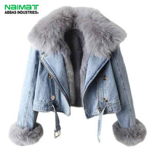 เสื้อแจ็คเก็ตยีนส์ผู้หญิง แต่งปกขนเฟอร์เทียมสุดหรู สำหรับฤดูหนาว ทรงครอป บุขนหนานุ่ม แฟชั่นสตรีทแวร์ - Product Image 1