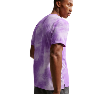 Camiseta Gráfica de Algodón Morado para Hombre, Cuello Redondo, Manga Corta, Corte Regular, Suave y Transpirable, Estampada, Venta al por Mayor, Talla X - Product Image 5