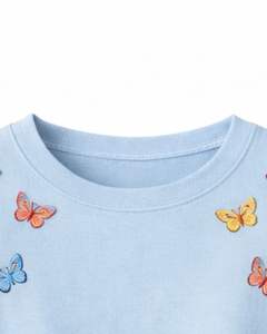 เสื้อยืดครอปปักลายผีเสื้อสีฟ้าอ่อนสำหรับผู้หญิง ผ้าฝ้าย แขนสั้น สไตล์ลำลอง ทรงหลวม แฟชั่นฤดูร้อน เสื้อยืดลายกราฟิก ขายส่ง - Product Image 3