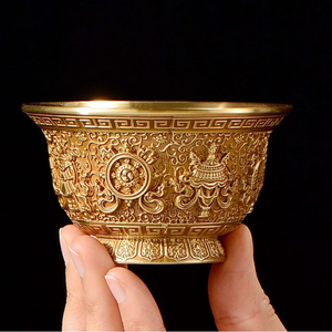 Cuenco de Ofrenda Tibetano Antiguo de Latón con Ocho Símbolos Auspiciosos, Taza de Agua para Rituales Budistas, Acabado Dorado, Estilo Vintage - Product Image 6