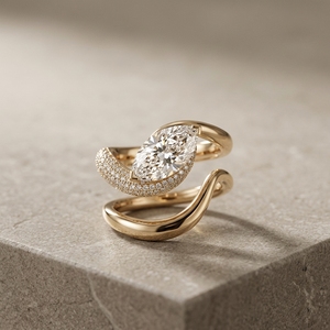 Bague de fiançailles et de mariage unisexe en or blanc 14 carats, fabriquée à la main, avec diamant taille marquise IGI cultivé en laboratoire, tendance Mantra Diamond - Product Image 6