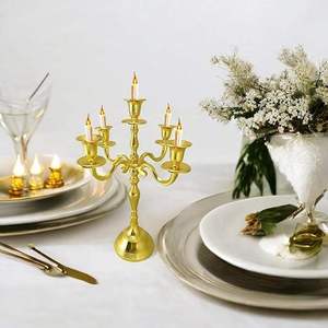Support de bougie de luxe à cinq bras en aluminium doré poli pour centre de table de mariage et décoration intérieure à prix abordable - Product Image 5
