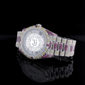 Montre de luxe blanche sertie de diamants Moissanite très demandée avec bracelet en acier inoxydable, bijoux hip-hop de luxe disponibles à la vente - Product Image 1