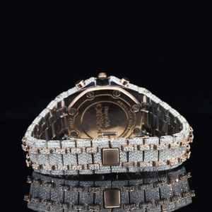 นาฬิกาแฟชั่นทรงกลมขนาด 41 มม. หน้าปัดคมกริบ ตัวเรือนสแตนเลสสตีลทั้งเรือน พร้อมโครโนกราฟ โทนสีโรสโกลด์ ประดับเพชรโมอิสซาไนต์คุณภาพ VVs1 - Product Image 5