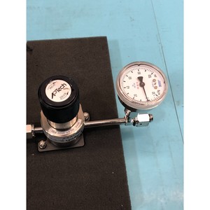 Régulateur de pression APTECH AP5008S 4 MT SC MK + - Équipement et pièces semi-conductrices de renommée mondiale à la confiance de tous - Product Image 3