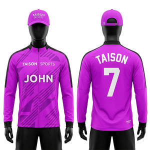 Veste d'entraînement de football pour hommes, tissu interlock en polyester premium 220 GSM, design à panneaux magenta et noir, logo personnalisé par sublimation - Product Image 1