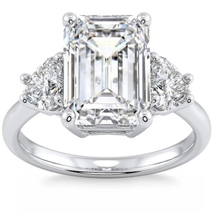 Bague de fiançailles traditionnelle en or blanc 14 carats avec diamants de laboratoire certifiés IGI, taille émeraude et taille cœur, 2,50 carats, trilogie VS1 - Product Image 1