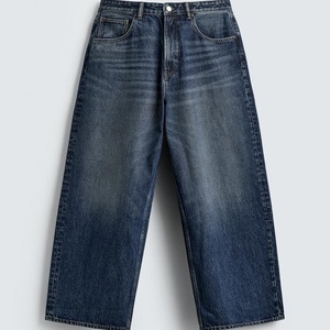 Pantalones de mezclilla vintage para hombre con efecto lavado y detalles de cuero, corte ajustado casual - Product Image 3