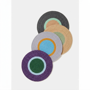 Posavasos de hierba marina tejidos a mano, redondos, con patrón de círculos concéntricos, coloridos, para servir té y café, y como tapetes y almohadillas decorativas. - Product Image 1
