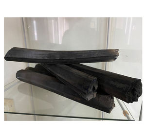 Professionnels dans la fourniture de charbon de bois en briquettes de sciure de bois 100% naturel de qualité supérieure, grade A-B, au prix le plus bas pour les commandes en gros - Product Image 1