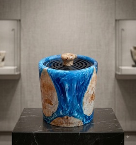 Brûleur d'encens artisanal en bois et résine, motif marbre bleu, avec bouton en bois, diffuseur aromatique, utilisation toute saison - Product Image 2