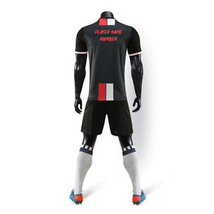 Uniforme de fútbol de diseño personalizado de alta calidad, de secado rápido, transpirable y ligero para tiendas de ropa deportiva. - Product Image 6