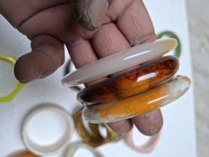 Bracelets en résine personnalisés OEM ODM avec logo, bracelets de mode personnalisés, fabricant en gros - Product Image 2