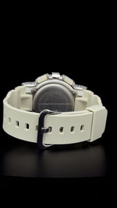Reloj GShock GMA-S140 con Incrustaciones de Diamantes VVS Moissanite, Correa de Goma Blanca, Bisel y Caja Plateados, Pantalla Ana-Digi, para Mujer/Unisex - Product Image 6
