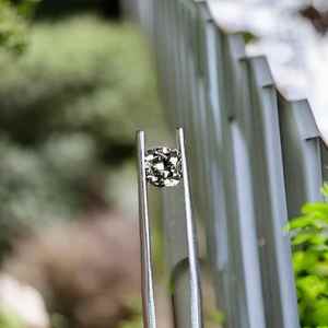 Diamant de laboratoire HPHT CVD taille coussin, couleur DEF, pureté VVS1, certifié IGI, pierre précieuse en vrac pour bague de fiançailles, vente en gros - Product Image 2