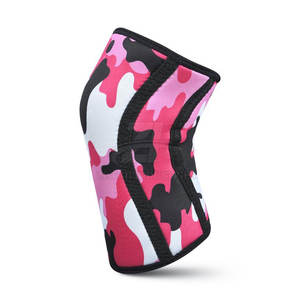 La rodillera de diseño elástico ofrece un ajuste duradero y una compresión confiable para mejorar la estabilidad y reducir el estrés muscular. - Product Image 4