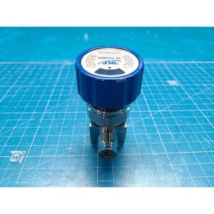 Válvula de Diafragma de Alta Pureza FUJIKIN 316L B/EP 10K 1/4 S655501350030, Usada como Pieza de Repuesto para Equipos de Semiconductores Legacy - Product Image 1
