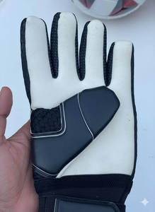 Gants de gardien de but professionnels en caoutchouc latex respirant, antidérapant et isolant thermiquement, de haute qualité, pour jeunes et adultes. - Product Image 3