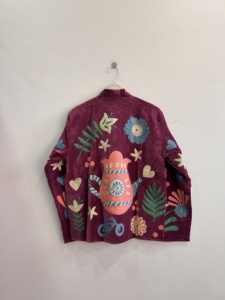 เสื้อแจ็คเก็ตปักลายซูซานีสไตล์วินเทจทำมือจากอินเดีย  ไซส์เดียว  เสื้อแจ็คเก็ตกำมะหยี่สำหรับผู้หญิง - Product Image 6