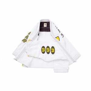 Kimono BJJ Clan White avec accents jaunes, logo au dos, coupe classique, unisexe, adulte, vêtements d'arts martiaux - Product Image 2