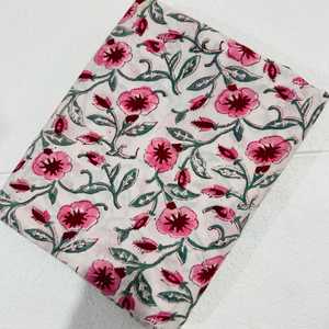 Tissu Popeline Florale 100% Coton 53/54 Pouces Blanc Rouge Bleu Imprimé Botanique Respirant Textile de Maison Tissé Fil Peigné Moyen - Product Image 3