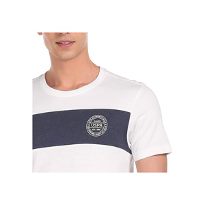 T-shirt graphique unisexe coupe classique, tendance et décontracté, idéal pour le style urbain et les tenues quotidiennes - Product Image 6