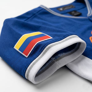 Camiseta de Béisbol Sublimada Personalizada, Uniforme de Equipo Transpirable de Malla, Ropa Deportiva de Entrenamiento con Botones, 100% Poliéster, Diseño de Parches para Hombre - Product Image 4