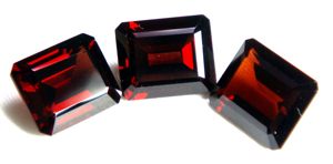 PDM Gems Pierres précieuses grenat taille émeraude, qualité 3A, 8x10mm, 3 pièces, 12 carats de poids total, pour la création de collections de bijoux de créateurs - Product Image 4
