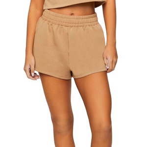 2025 nuevas llegadas verano Mujer camiseta conjunto corto 2 piezas Biker conjunto corto estampado personalizado Crop Top camisetas y pantalones cortos conjunto de dos piezas - Product Image 3