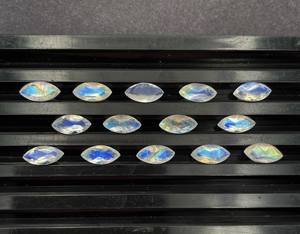 Lot de pierres précieuses naturelles en pierre de lune arc-en-ciel, taille marquise, 5*10 MM, pierre de lune arc-en-ciel à feu bleu pour la fabrication de bijoux, certifiées IGI - Product Image 1