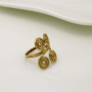 Anillo de Latón Chapado en Oro con Patrón Geométrico, Estilo Bohemio Unisex, Joyería para Uso Diario - Product Image 2