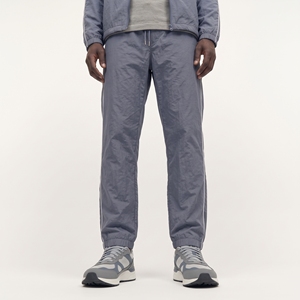 Ensemble de survêtement bleu pour homme de qualité supérieure, couleur unie, en polyester tricoté, col montant, style sportif, pour l'automne, fabriqué au Pakistan - Product Image 5
