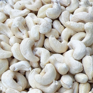 Proveedor Confiable de Vietnam, Nueces de Anacardo Orgánicas al por Mayor, Ww180 Ww210, Calidad Premium, Vietnam Santigo, Exportadas a Asia, UE, Medio Oriente - Product Image 1