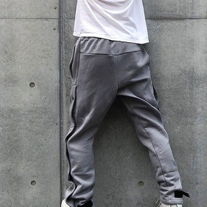 Pantalon de jogging pour hommes, pantalon de sport pour la gym et l'entraînement, coupe slim, pantalon de jogging empilé pour hommes avec poches latérales, prix de gros OEM - Product Image 4