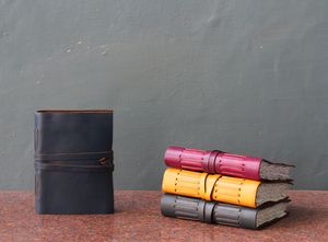 Carnet en cuir souple personnalisé, journal artisanal pour offrir à vos proches, papier à bords festonnés vintage, journal en cuir antique - Product Image 6