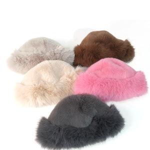 SIDDIQUI HOSINEX Nouveau 2024 Chapeau Bob Femme Adulte en Fausse Fourrure Unie Laminée Décontracté Doux Teint Sans Couture Hiver Chaud avec Nœud Vente en Gros - Product Image 1