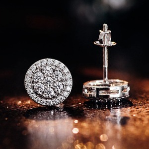 Élégantes boucles d'oreilles en argent sterling 925 avec diamant moissanite couleur D VVS1 pour mariage, anniversaire et usage quotidien luxueux - Product Image 3