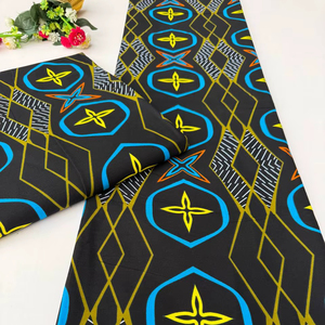 Tissu africain imprimé au cire et tissu en coton Ankara pour vêtements traditionnels, robes modernes et mode créative par Hitjem Export - Product Image 1