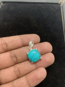 Colgante de plata de ley con turquesa, gema de alta calidad, hermosa joyería, gemas al por mayor para mujeres. - Product Image 2