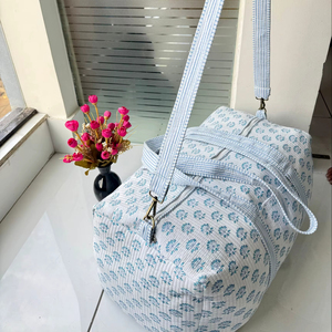 Bolsa de Lona Acolchada de Algodón Hecha a Mano, de Lujo, Deportiva, con Cierre de Cremallera Seguro, Portátil, Multiusos, Resistente, para Fin de Semana - Product Image 1