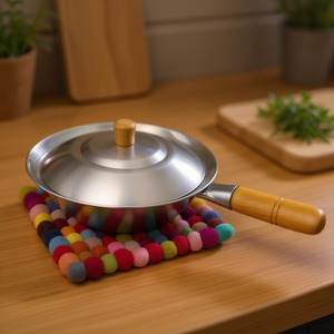Tapis de cuisson réutilisable en feutre de laine multicolore fait main pour ustensiles de cuisine - Product Image 3